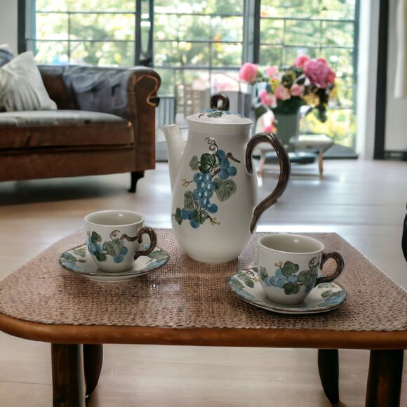 Vintage Metlox Poppytrail Sculptured Grape Coffee Set - Picture 4 of 5
